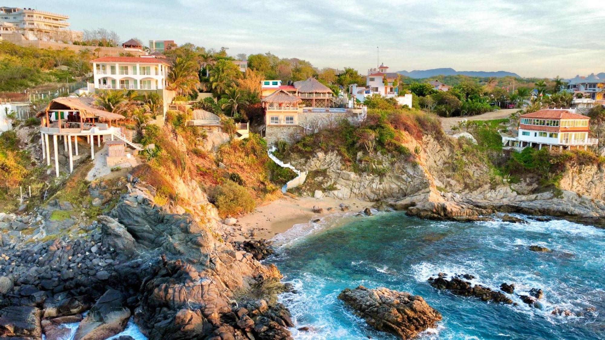 Hotel Luz De Mar ' Right On The Beach Cuatunalco Bagian luar foto