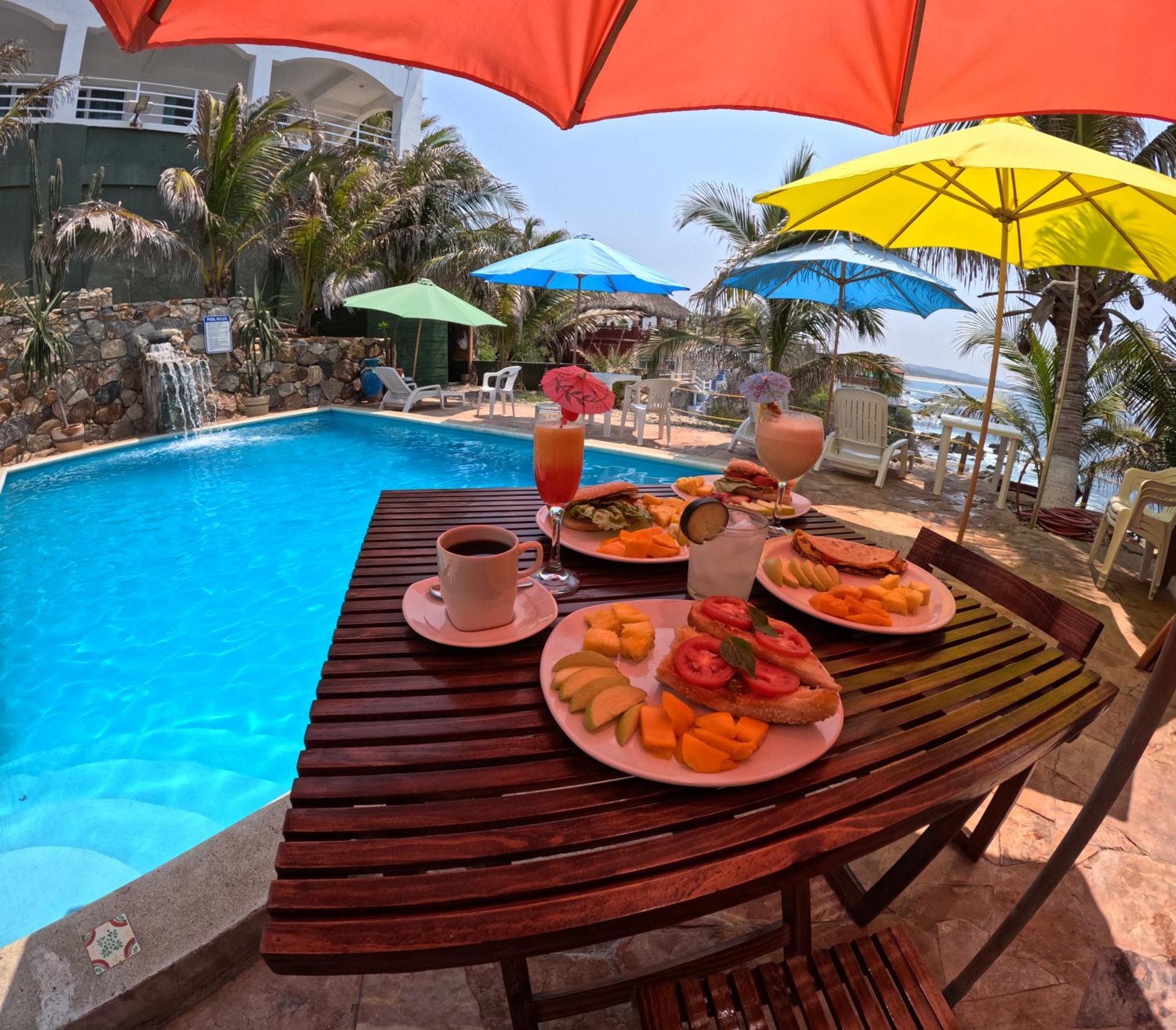 Hotel Luz De Mar ' Right On The Beach Cuatunalco Bagian luar foto