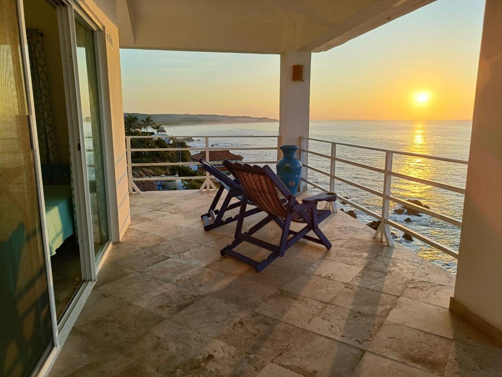 Hotel Luz De Mar ' Right On The Beach Cuatunalco Bagian luar foto