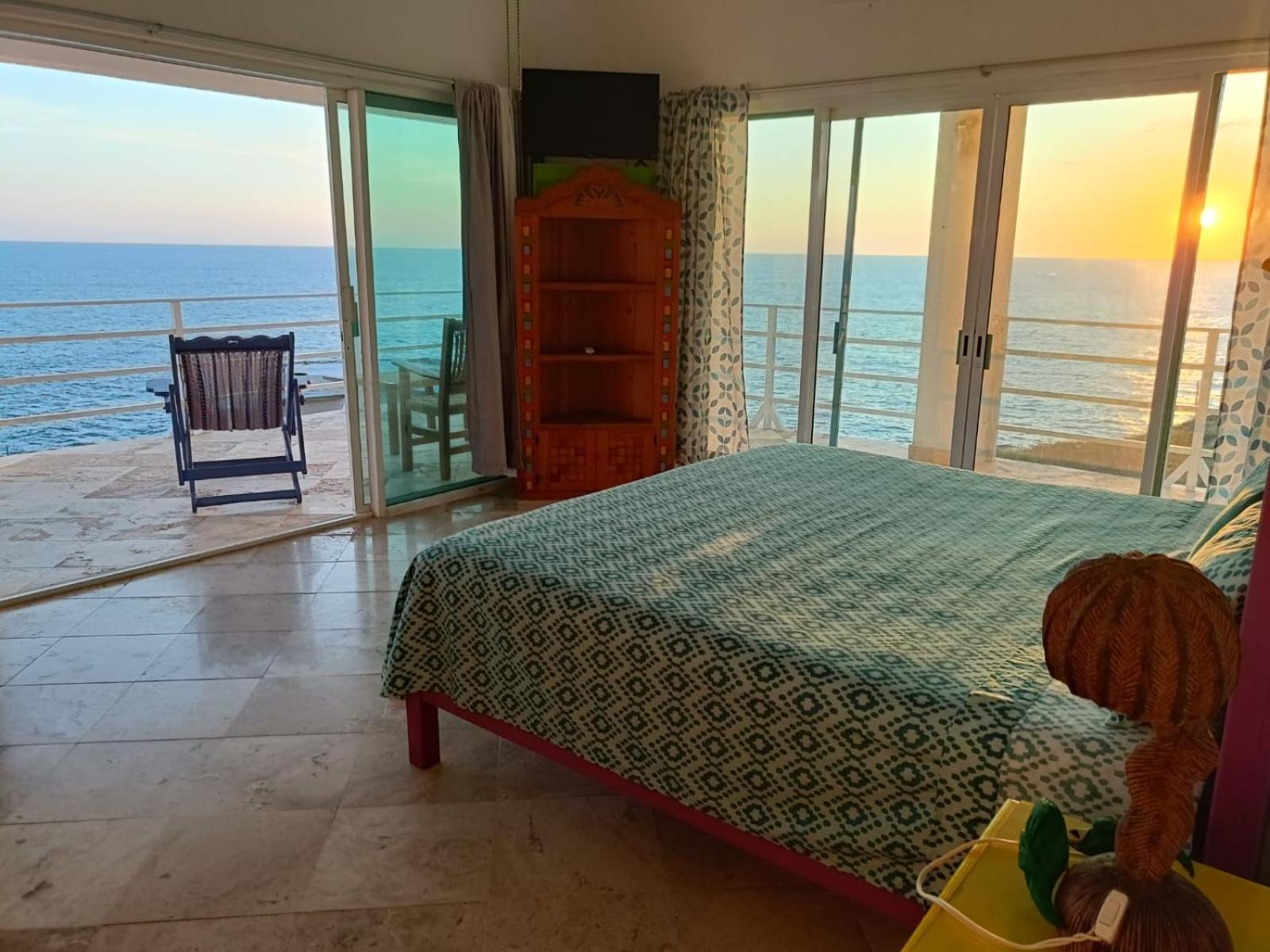Hotel Luz De Mar ' Right On The Beach Cuatunalco Bagian luar foto